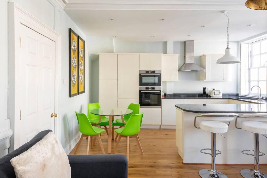 Beautiful Apartment, incredible central location Bath Extérieur photo