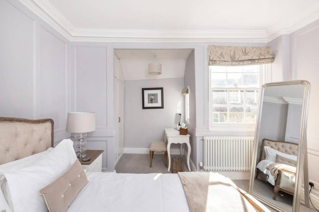 Beautiful Apartment, incredible central location Bath Extérieur photo
