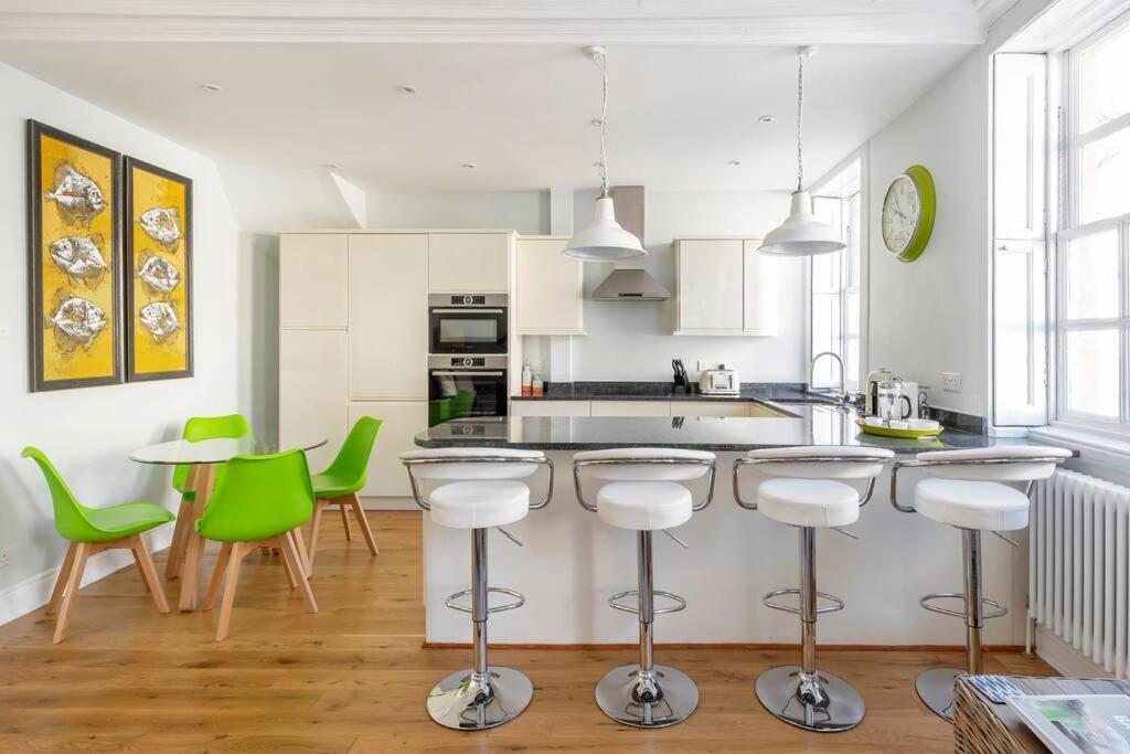 Beautiful Apartment, incredible central location Bath Extérieur photo