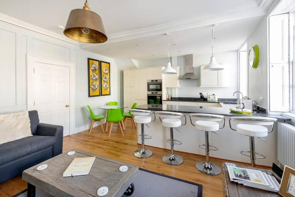 Beautiful Apartment, incredible central location Bath Extérieur photo